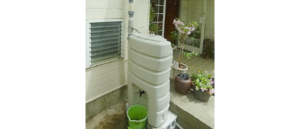 夏の庭木の水撒きもたっぷり！雨水をリサイクルできる雨水タンクをご紹介