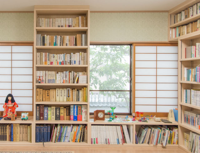 昔ながらの和室を和洋MIXスタイルの「本の部屋」にリフォーム