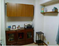 これまでリビングで使っていた背の低い収納家具は 他の部屋に移動。　現役で活躍中です！>