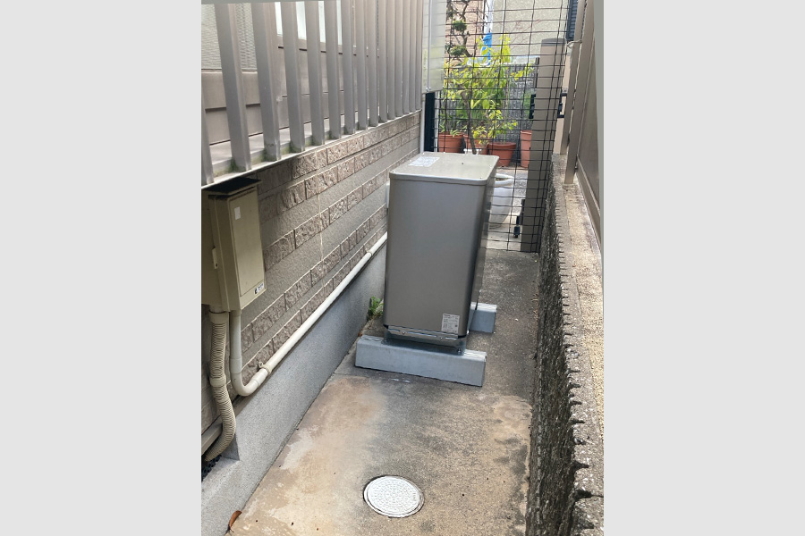 蓄電池・防犯用照明設置工事