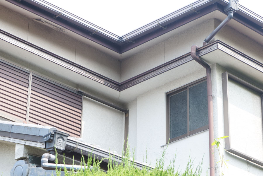 外壁・屋根塗装の最大の役割は紫外線や雨風外壁塗装の画像