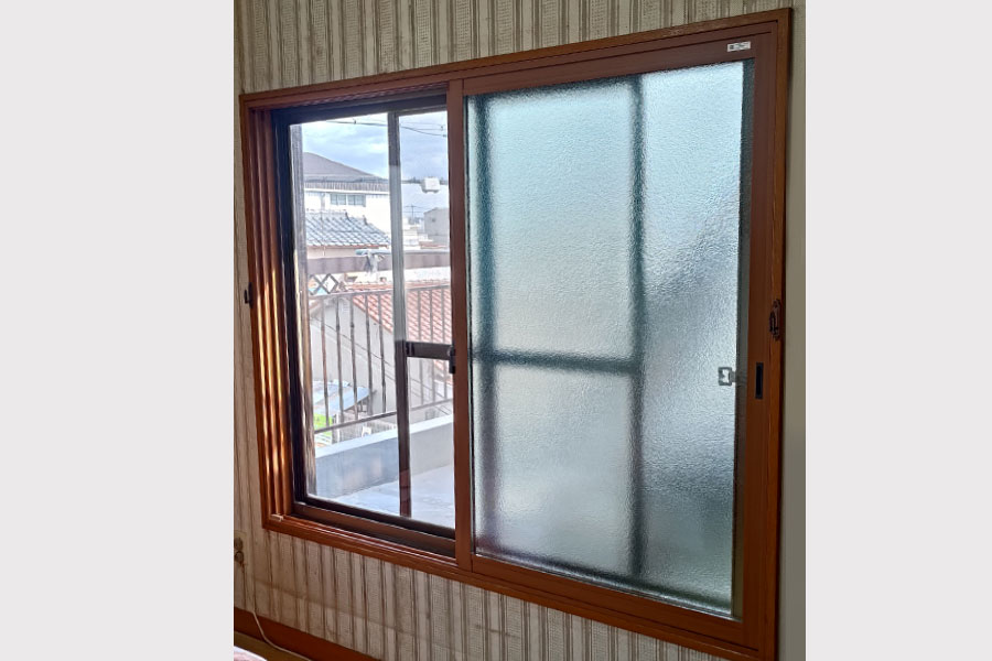 大きな窓の内窓設置工事