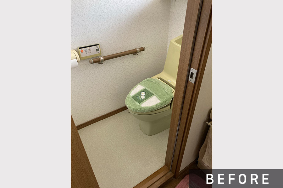 施工前のトイレ>