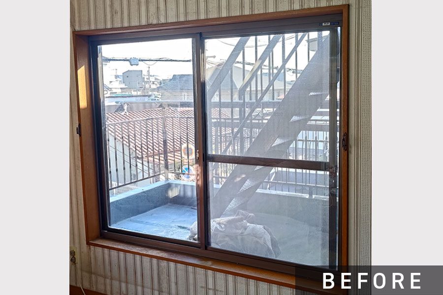 施工前の窓>