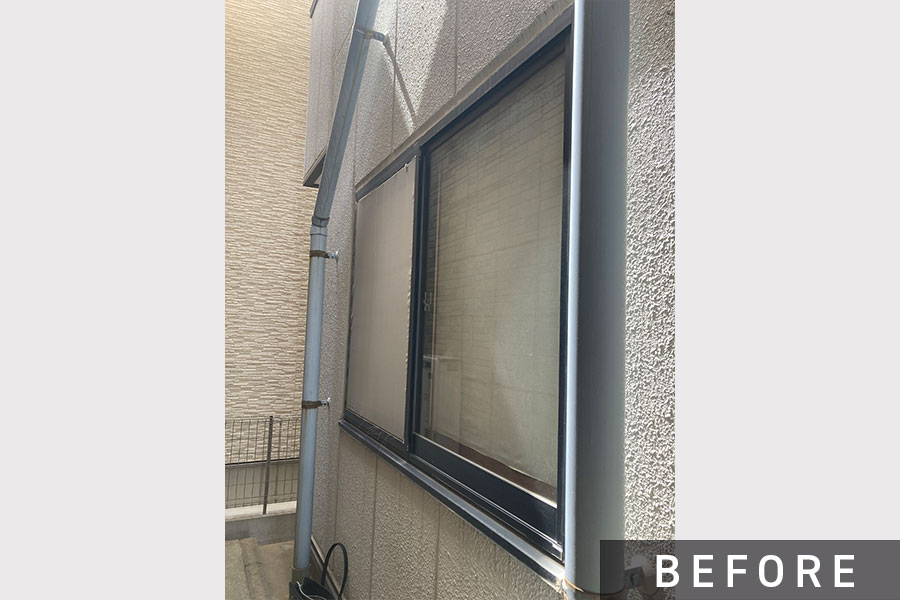 施工前の1階腰窓③>