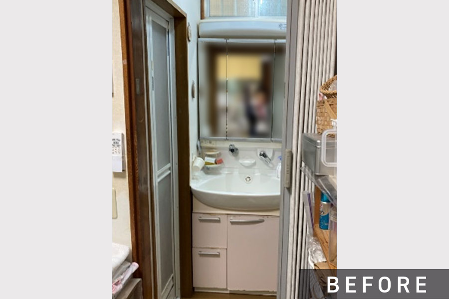施工前の洗面台>
