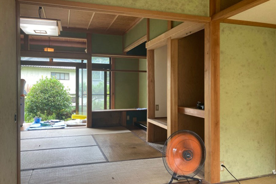 施工前の母世帯リビング空間>