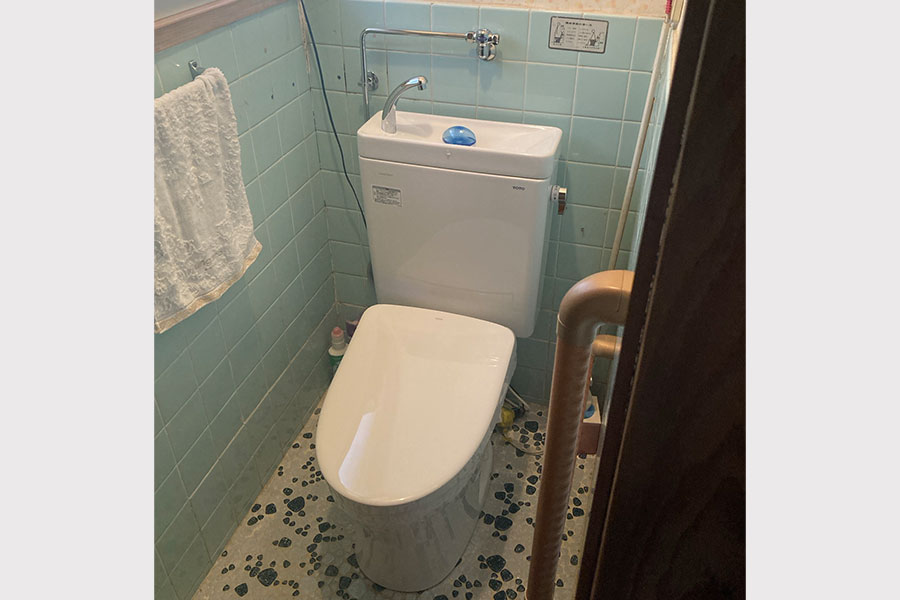 隅付きトイレからの取換えリフォーム（TOTOパブリックコンパクト便器）
