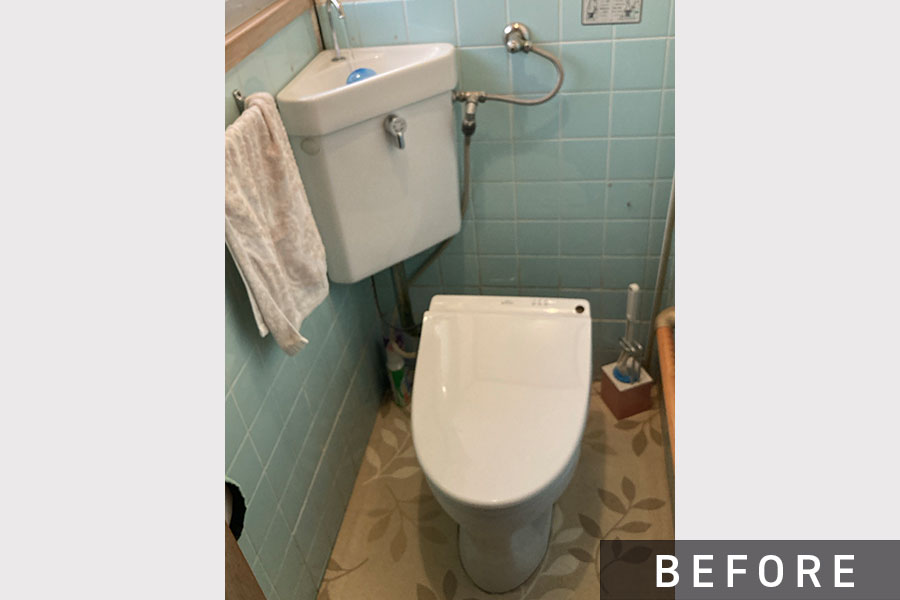 施工前の隅付きトイレ>