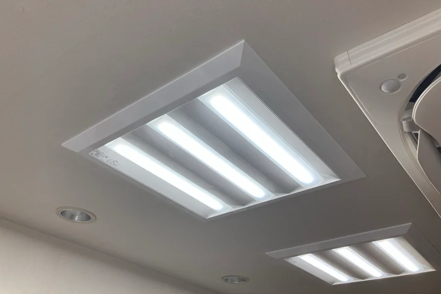 美容室の照明取替え工事>