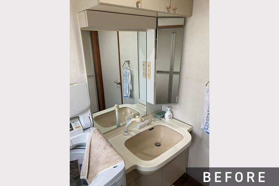 施工前の洗面台>