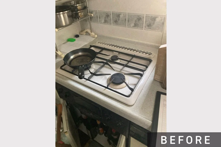 施工前のガスコンロ>