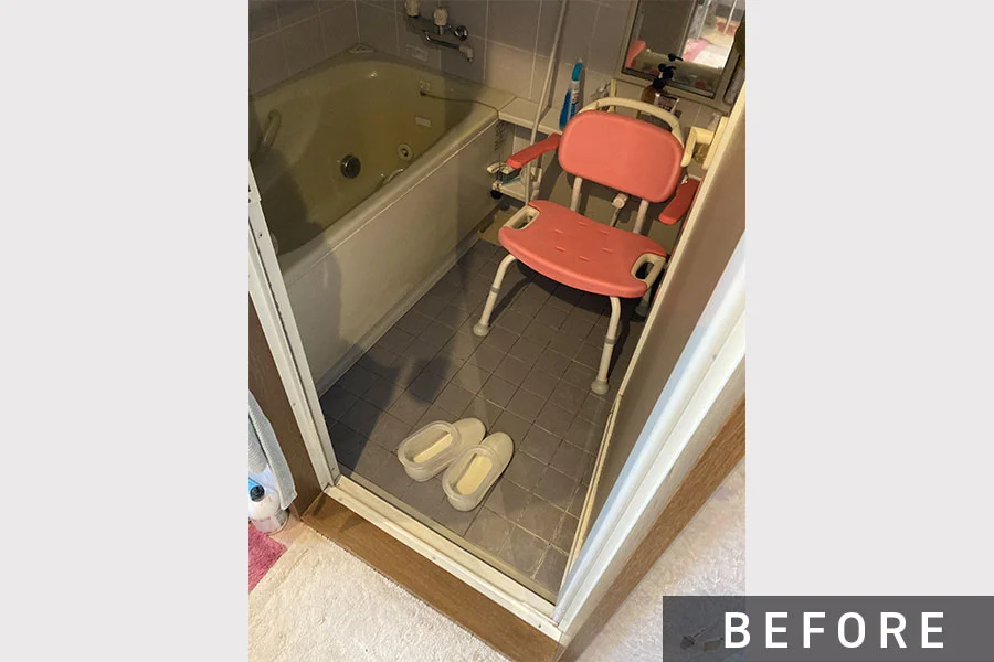 施工前の浴室（洗い場）>